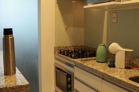 Cozinha de apartamento à venda com 2 quartos, 52m² em Fátima, Canoas
