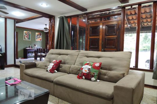Sala de Estar de casa de condomínio à venda com 4 quartos, 301m² em Taquara, Rio de Janeiro