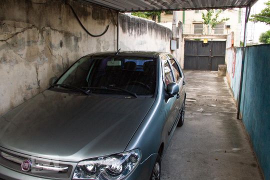Garagem de casa à venda com 4 quartos, 120m² em Inhaúma, Rio de Janeiro