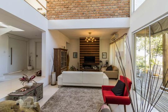 Casa à venda com 3 quartos, 200m² em Ipanema, Porto Alegre
