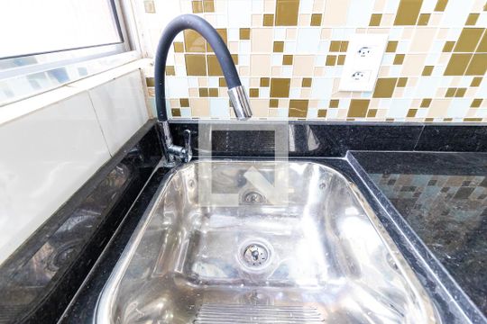 Detalhe da area de serviço de apartamento à venda com 2 quartos, 48m² em Vila Carmosina, São Paulo