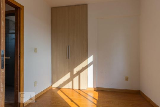 Apartamento à venda com 2 quartos, 87m² em Grajaú, Belo Horizonte