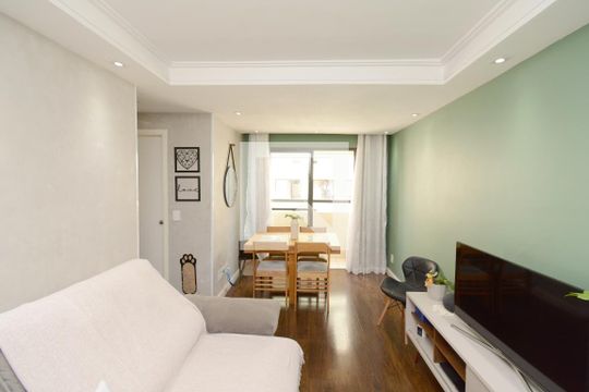 Sala de apartamento à venda com 2 quartos, 57m² em Jardim das Flores, São Paulo