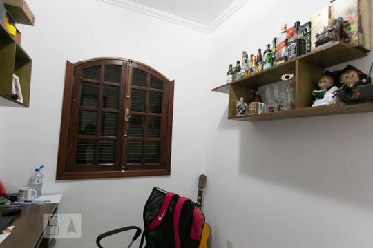 Quarto 1 de casa à venda com 4 quartos, 300m² em Parada Xv de Novembro, São Paulo