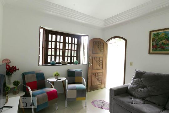 Casa à venda com 4 quartos, 300m² em Parada Xv de Novembro, São Paulo
