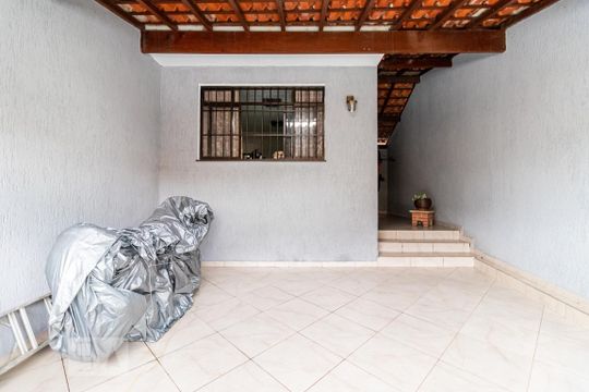 Garagem de casa à venda com 4 quartos, 160m² em Jardim Consórcio, São Paulo