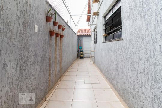 Quintal de casa à venda com 4 quartos, 160m² em Jardim Consórcio, São Paulo
