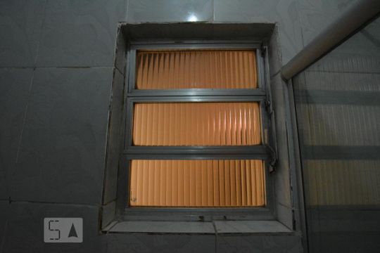 Banheiro Social de apartamento para alugar com 1 quarto, 30m² em Braz de Pina, Rio de Janeiro