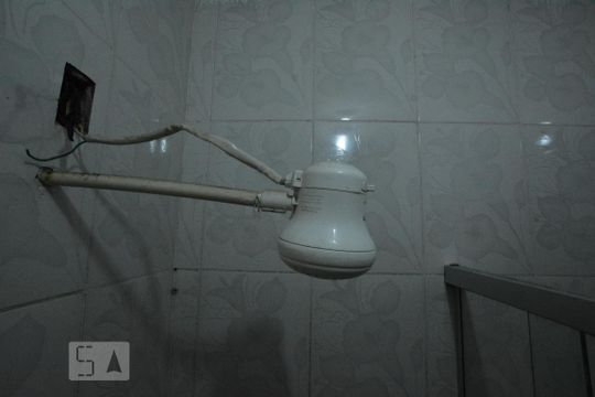 Banheiro Social de apartamento para alugar com 1 quarto, 30m² em Braz de Pina, Rio de Janeiro