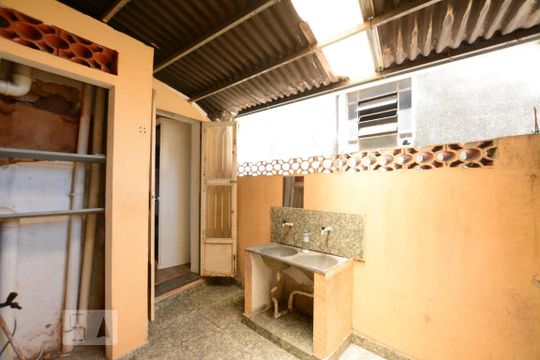 Área de Serviço de apartamento para alugar com 1 quarto, 30m² em Braz de Pina, Rio de Janeiro