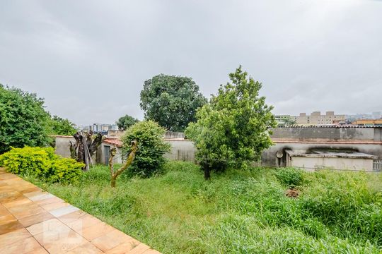 Área Externa de casa à venda com 5 quartos, 350m² em Palmeiras, Belo Horizonte