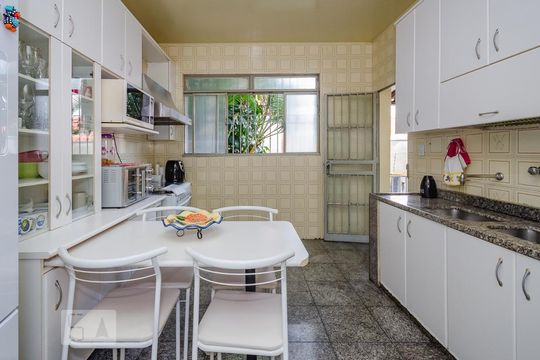 Cozinha de casa à venda com 5 quartos, 350m² em Palmeiras, Belo Horizonte