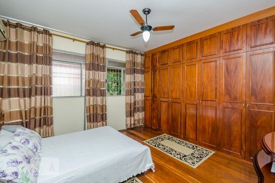 Suíte de casa à venda com 5 quartos, 350m² em Palmeiras, Belo Horizonte