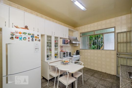 Cozinha de casa à venda com 5 quartos, 350m² em Palmeiras, Belo Horizonte