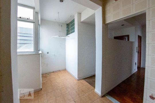 Cozinha de apartamento à venda com 3 quartos, 105m² em Alto Barroca, Belo Horizonte