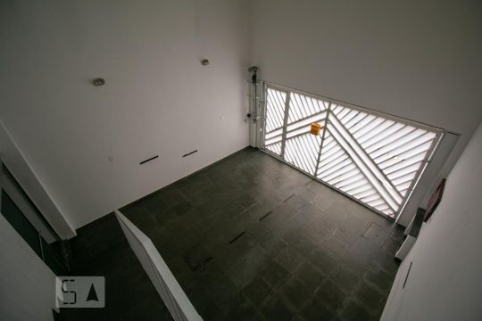 Garagem de casa à venda com 2 quartos, 160m² em Vila Libanesa, São Paulo
