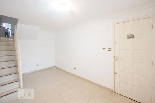 Sala de casa à venda com 3 quartos, 131m² em Parque Colonial, São Paulo