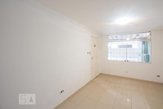 Sala de casa à venda com 3 quartos, 131m² em Parque Colonial, São Paulo