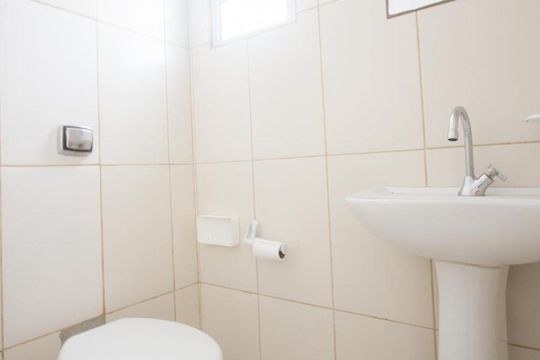Lavabo de casa à venda com 3 quartos, 131m² em Parque Colonial, São Paulo