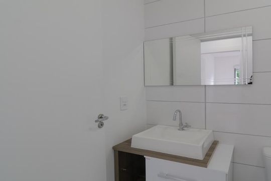 Banheiro de apartamento à venda com 2 quartos, 45m² em Penha de França, São Paulo
