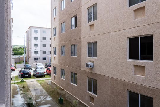 Vista da Sala de apartamento para alugar com 2 quartos, 43m² em Guaratiba, Rio de Janeiro