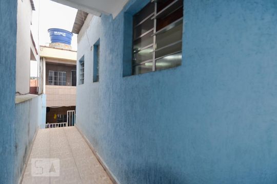 Corredor de Entrada de casa para alugar com 2 quartos, 44m² em Jardim Aida, Guarulhos