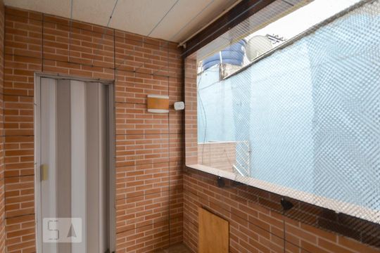 Área de Serviço de casa para alugar com 2 quartos, 44m² em Jardim Aida, Guarulhos
