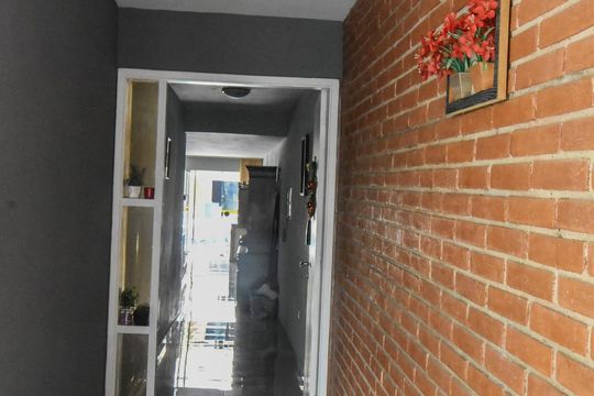 Entrada Social de casa à venda com 8 quartos, 500m² em Vila Cordeiro, São Paulo