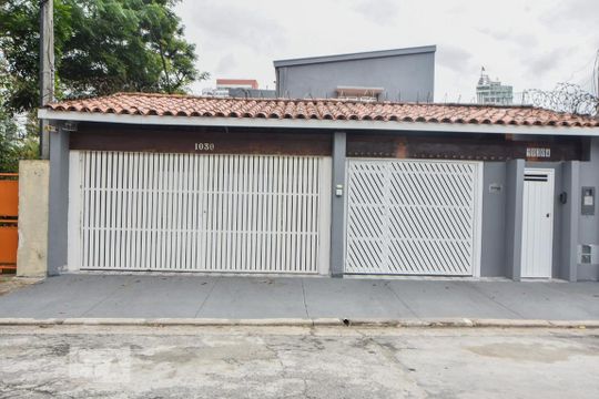 Casa de casa à venda com 8 quartos, 500m² em Vila Cordeiro, São Paulo