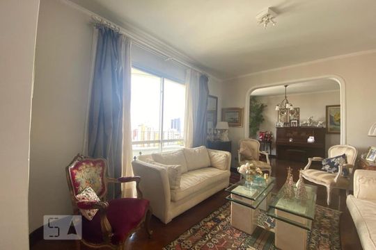 Apartamento para alugar com 4 quartos, 290m² em Vila Suzana, São Paulo
