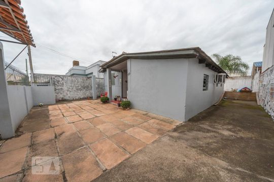 Fachada de casa para alugar com 2 quartos, 200m² em Scharlau, São Leopoldo