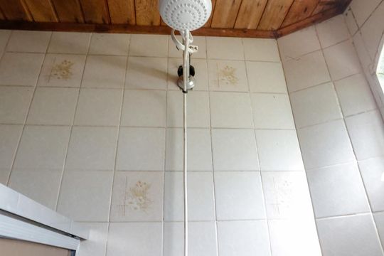 Banheiro de casa para alugar com 10 quartos, 450m² em Sagrada Família, Belo Horizonte