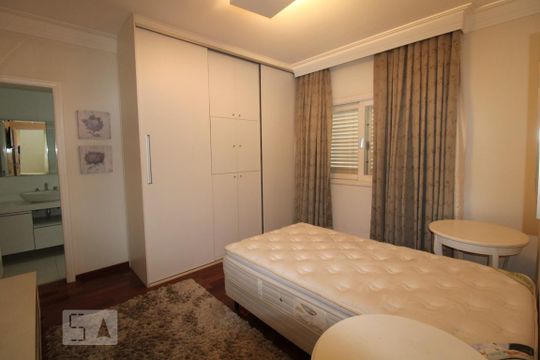 Quarto da Suíte 1 (térrea) de casa de condomínio à venda com 4 quartos, 407m² em Jardim do Sol, Campinas
