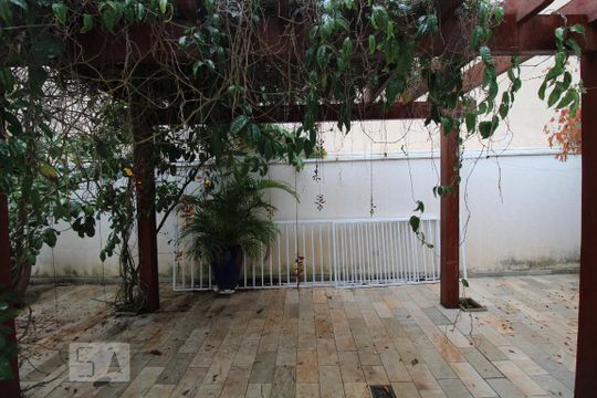 Vista da Área de Serviço de casa de condomínio à venda com 4 quartos, 407m² em Jardim do Sol, Campinas