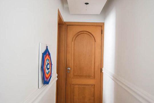 Hall de entrada de apartamento à venda com 2 quartos, 60m² em Jardim Monte Alegre, Taboão da Serra