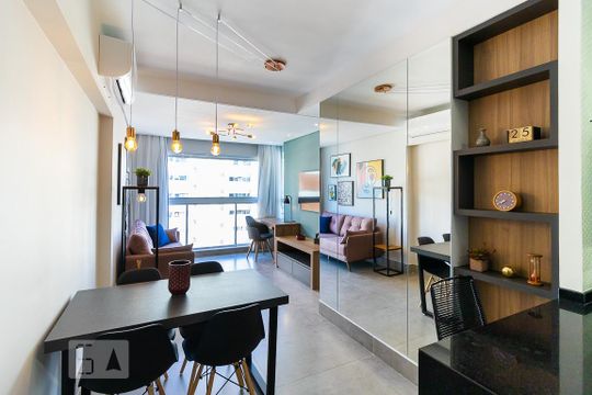 Apartamento para alugar com 1 quarto, 47m² em Centro, Campinas
