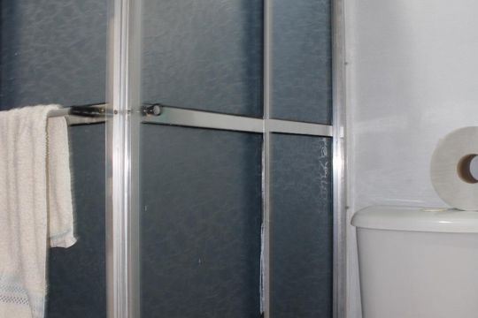 Banheiro de apartamento para alugar com 2 quartos, 46m² em Mato Grande, Canoas