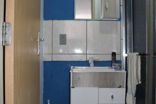 Banheiro de apartamento para alugar com 2 quartos, 46m² em Mato Grande, Canoas