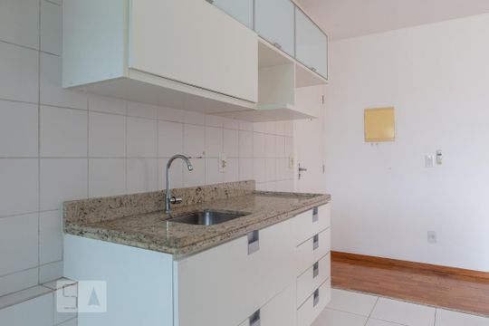 Cozinha de apartamento para alugar com 2 quartos, 63m² em Barra Funda, São Paulo