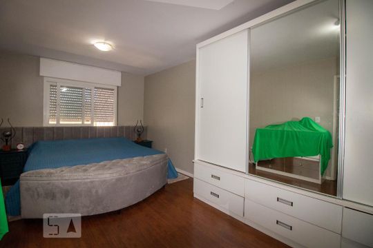 Suíte de casa à venda com 3 quartos, 262m² em Petrópolis, Porto Alegre