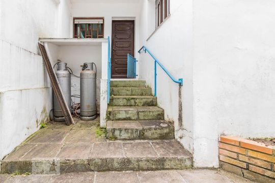 Quintal de casa à venda com 4 quartos, 280m² em Petrópolis, Porto Alegre