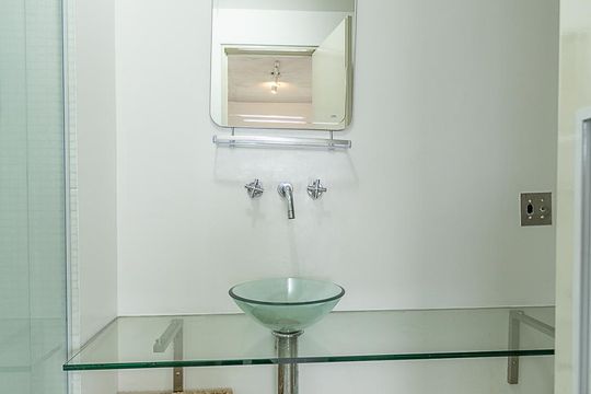 Banheiro de apartamento à venda com 1 quarto, 69m² em Vila Leopoldina, São Paulo