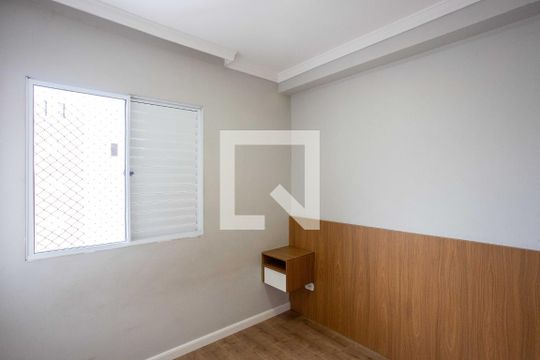 Quarto 1 de apartamento à venda com 2 quartos, 45m² em Canhema, Diadema