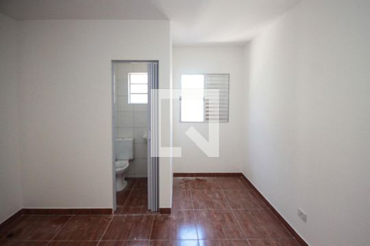 Quarto de casa para alugar com 1 quarto, 25m² em Jardim Ana Rosa, São Paulo
