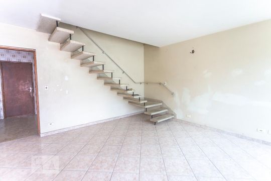 Casa à venda com 3 quartos, 206m² em Santa Terezinha, São Bernardo do Campo