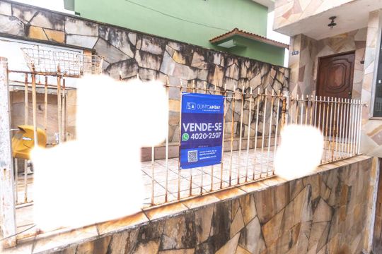 Fachada de casa à venda com 3 quartos, 206m² em Santa Terezinha, São Bernardo do Campo