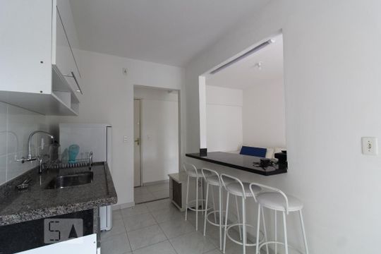 Cozinha de apartamento para alugar com 2 quartos, 65m² em Jardim Vergueiro, Sorocaba