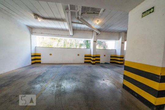 Box de apartamento à venda com 2 quartos, 106m² em Centro, São Leopoldo