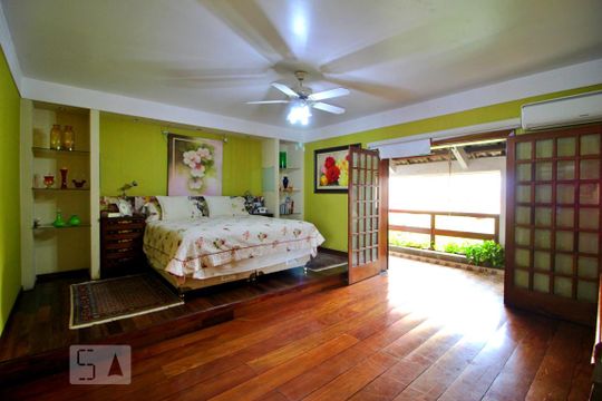 Suíte 1 de casa à venda com 4 quartos, 600m² em Vila Curuçá, Santo André
