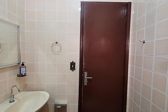 Banheiro de apartamento para alugar com 1 quarto, 70m² em Vila Caiçara, Praia Grande